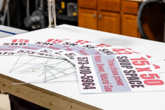 mojo signs threads osage beach mo 2025 12 08T15 16 10.342441Z 51088.13910509043